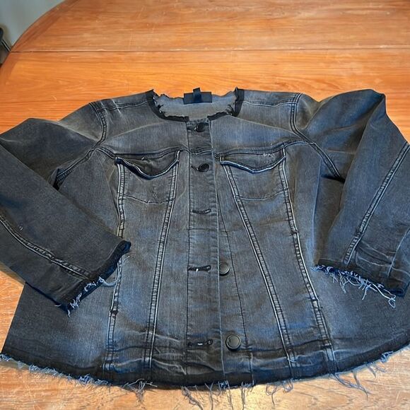 Lane Bryant Jeans Jacket Blackβwithh raw edges 16 - Picture 3 of 10
